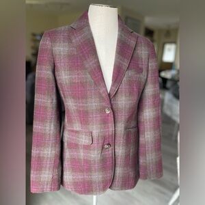 Like new! Eddie Bauer 2017 Plaid Wool Blend (70%) Blazer, size P2.